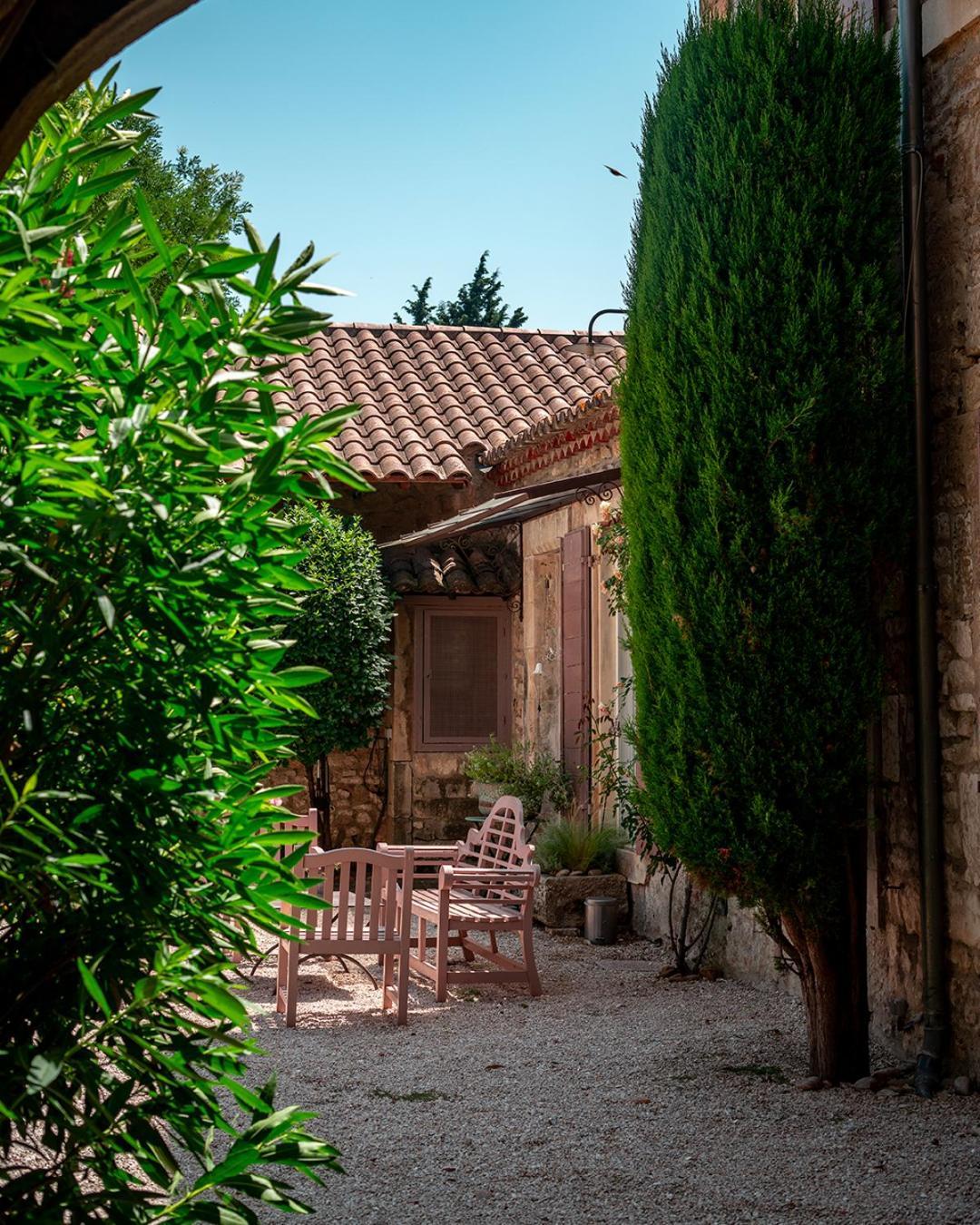 Mas Des Comtes De Provence Hotel Tarascon Kültér fotó