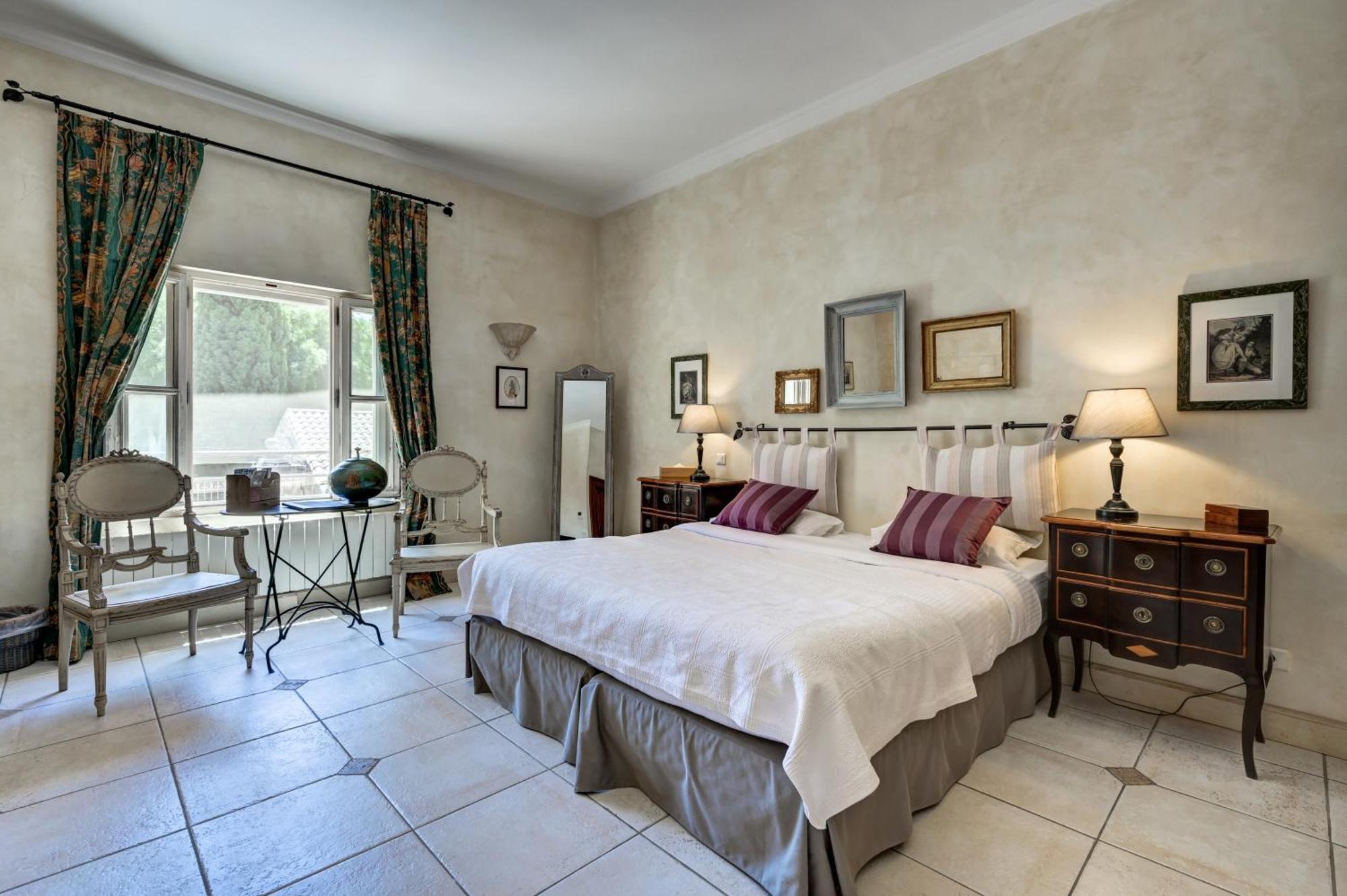 Mas Des Comtes De Provence Hotel Tarascon Kültér fotó