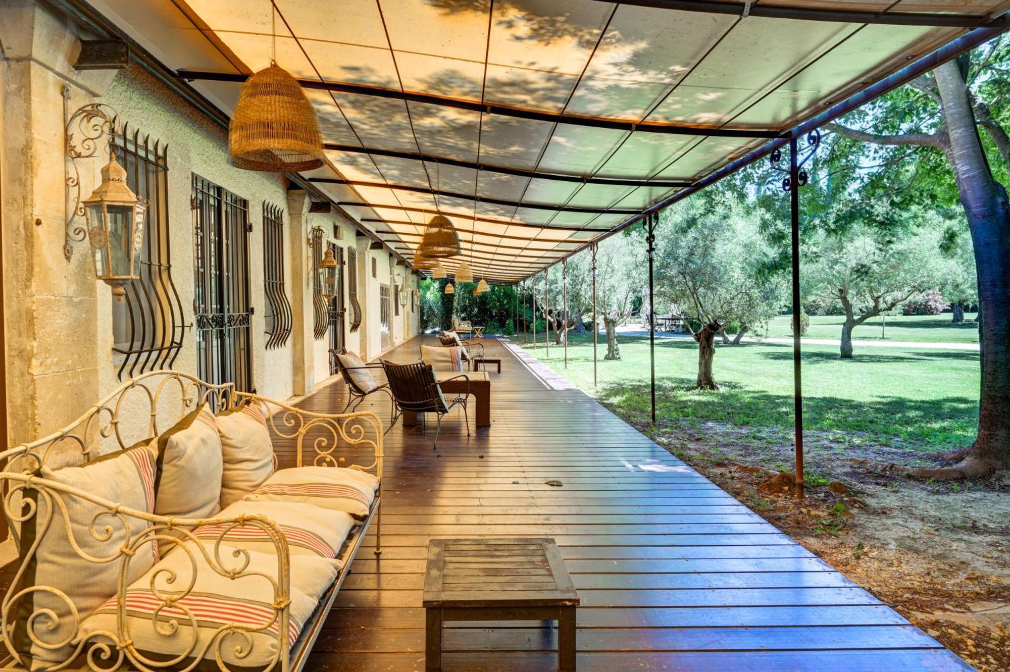 Mas Des Comtes De Provence Hotel Tarascon Kültér fotó