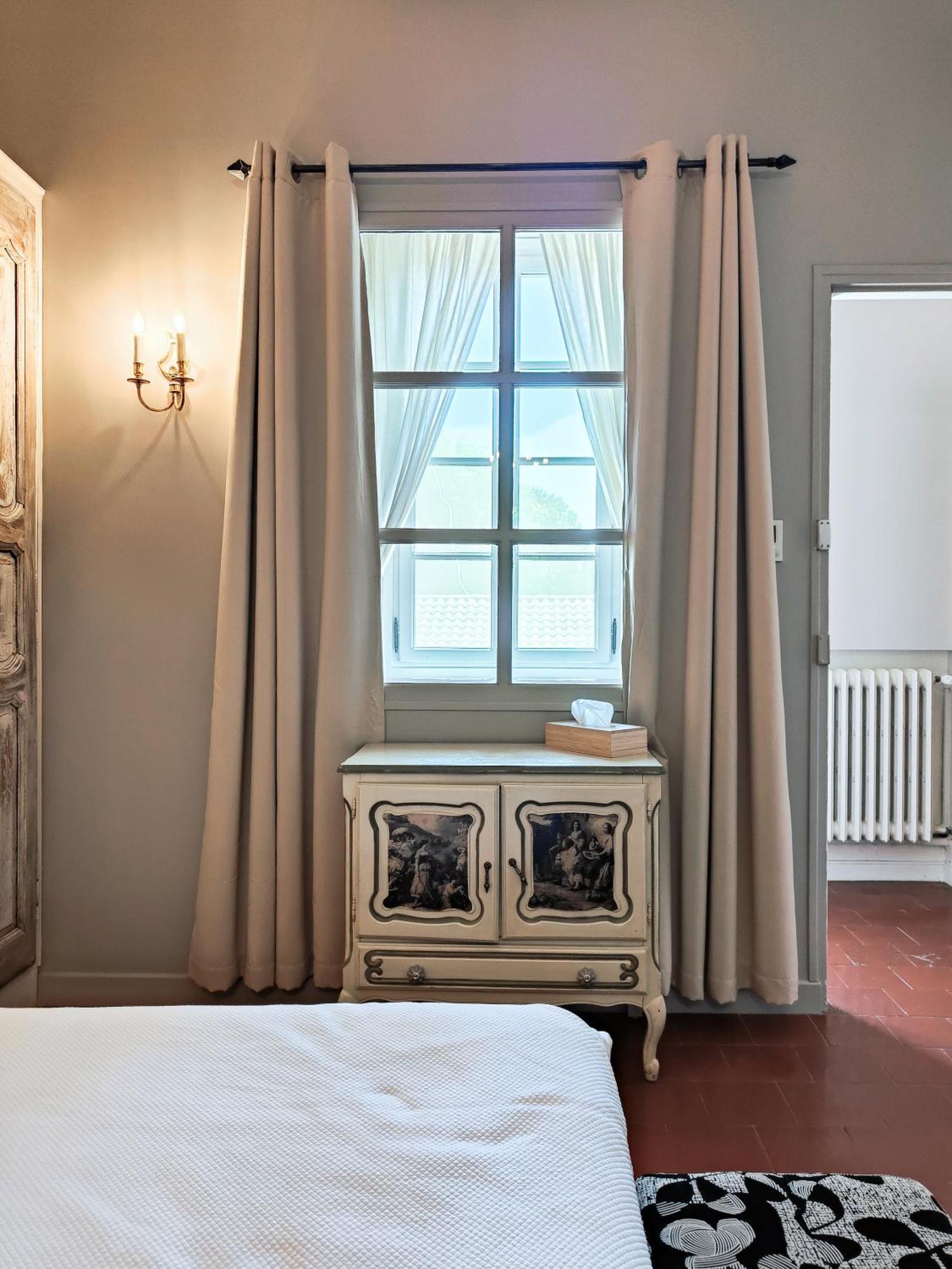 Mas Des Comtes De Provence Hotel Tarascon Kültér fotó
