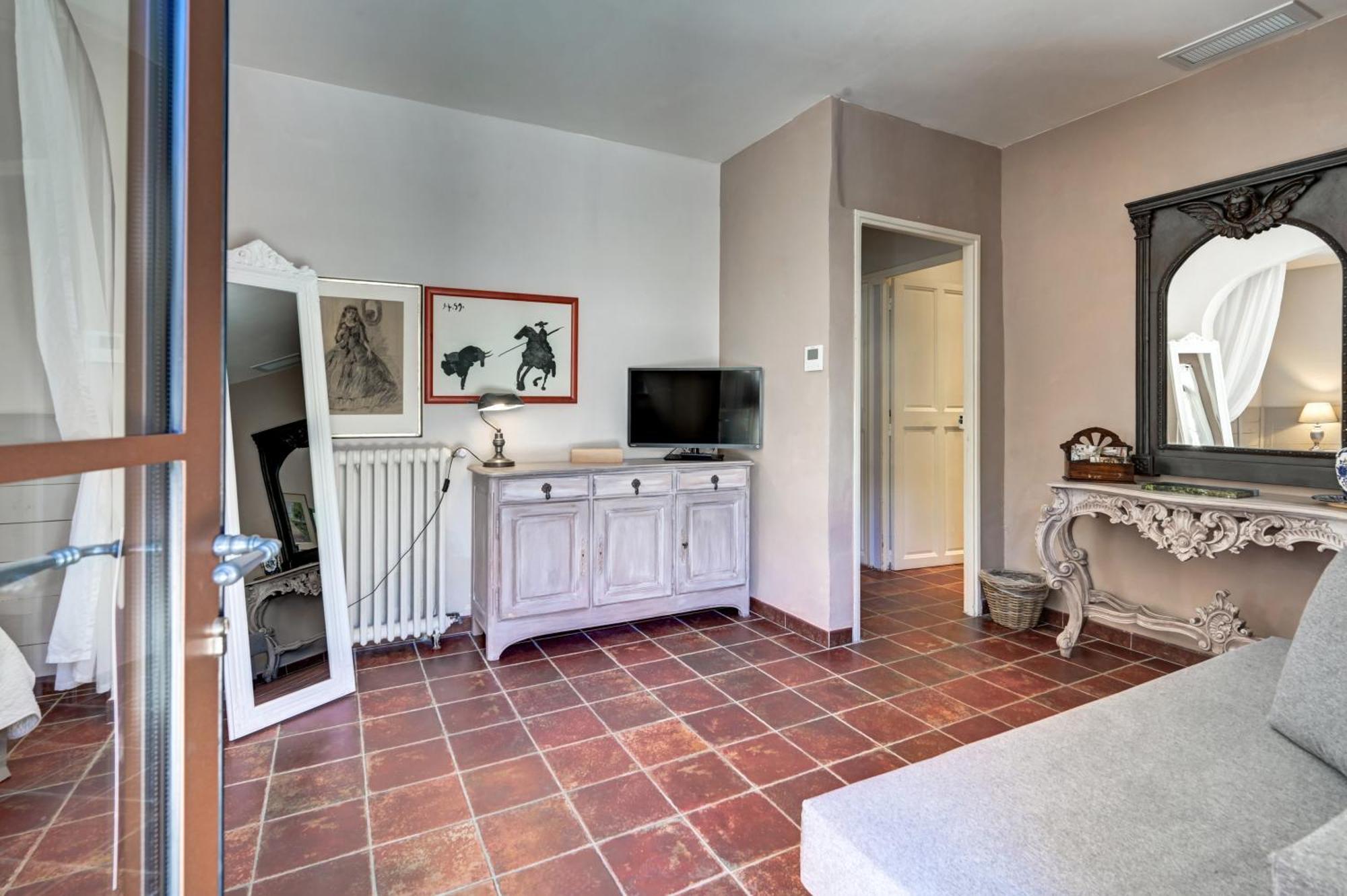 Mas Des Comtes De Provence Hotel Tarascon Kültér fotó