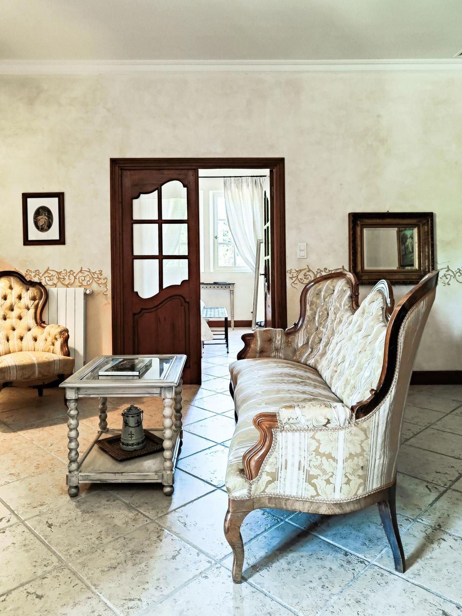 Mas Des Comtes De Provence Hotel Tarascon Kültér fotó
